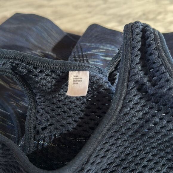 Target marled navy seamless net upper racerback unpadded sports bra. Medium. - Picture 5 of 5